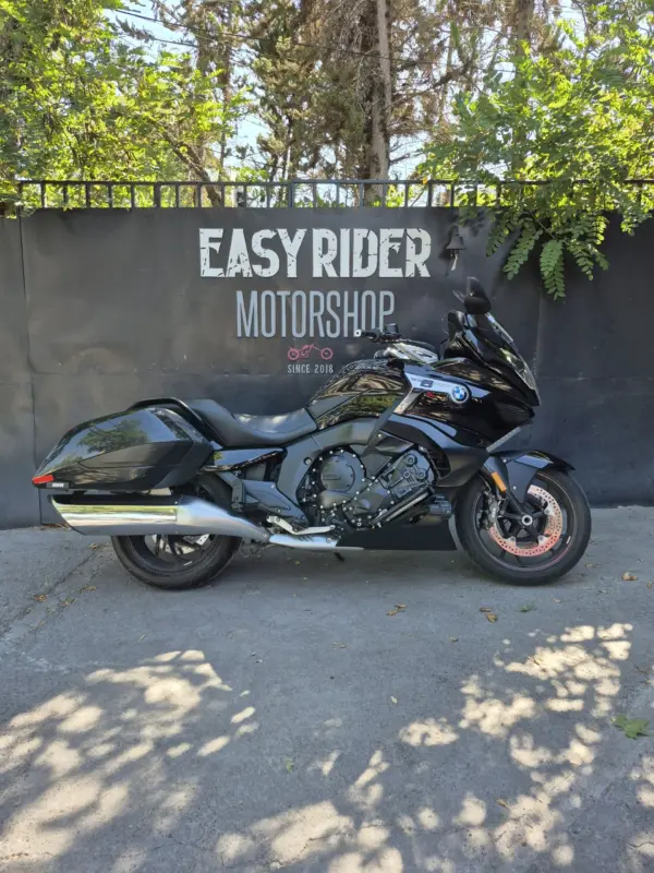 BMW-K1600-2019-1-scaled-1.jpg