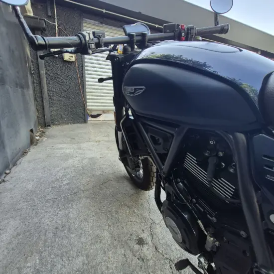 DUCATI SCRAMBLER 800 NIGHTSHIFT 2024 - Imagen 7