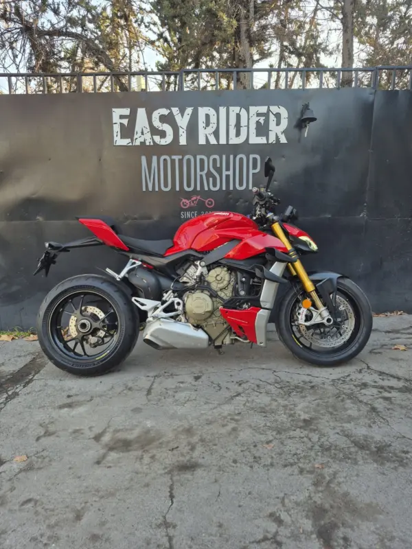 DUCATI-STREETFIGHTER-V4S-2021-2-scaled-1.jpg