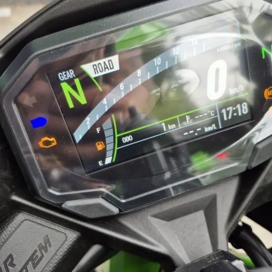 KAWASAKI ZX-4RR 2026 - Imagen 8