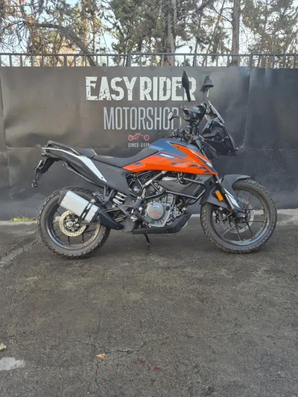 KTM-ADVENTURE-390-2022-1-scaled-1.jpg