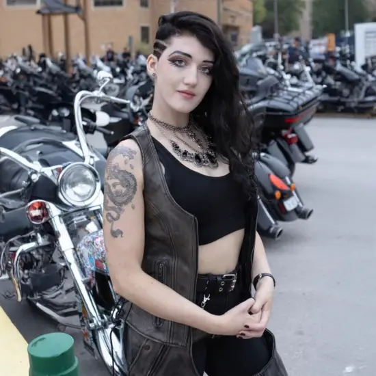 MILWAUKEE LEATHER – Vest de Cuero Vintage Mujer Café Desgastado - Imagen 8