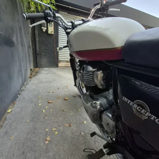 ROYAL ENFIELD INTERCEPTOR 650 2023 - Imagen 7