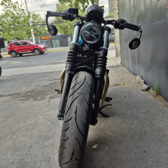 TRIUMPH BONNEVILLE BOBBER 2022 - Imagen 5