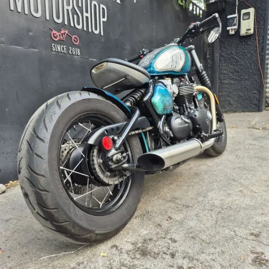 TRIUMPH BONNEVILLE BOBBER 2022 - Imagen 2