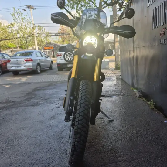 TRIUMPH SCRAMBLER 1200 XE 2022 - Imagen 2