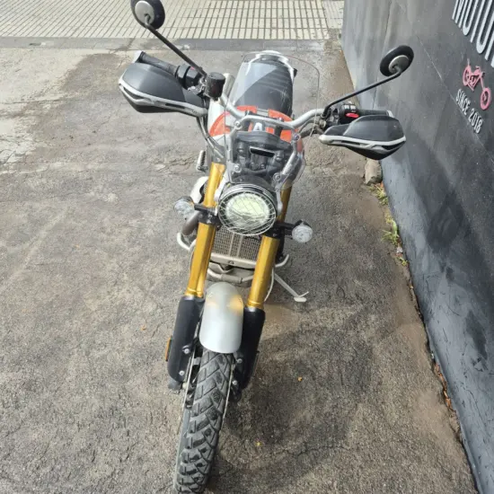 TRIUMPH SCRAMBLER 1200 XE 2023 - Imagen 5