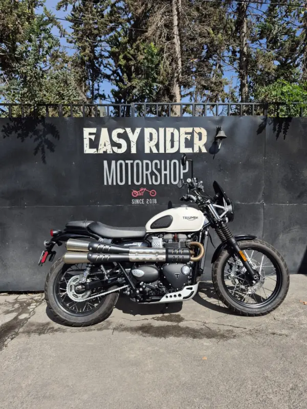 TRIUMPH-STREET-SCRAMBLER-2021-2-scaled-1.jpg