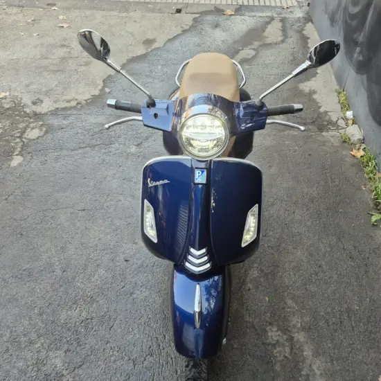 VESPA GTS 300 SUPER 2022 - Imagen 5