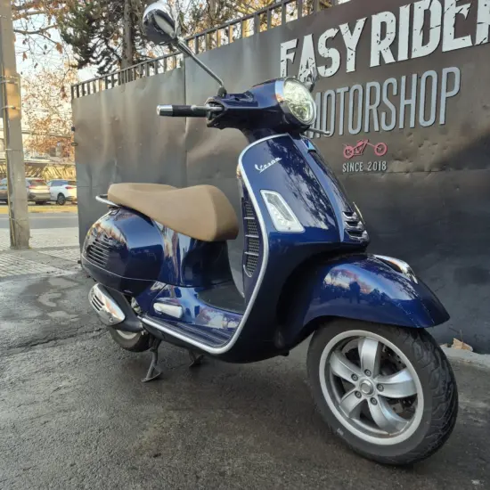 VESPA GTS 300 SUPER 2022 - Imagen 2