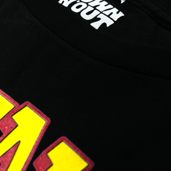 Down N Out - Polera Living Legends - Imagen 4