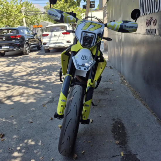 HUSQVARNA SUPERMOTO 701 2022 - Imagen 4