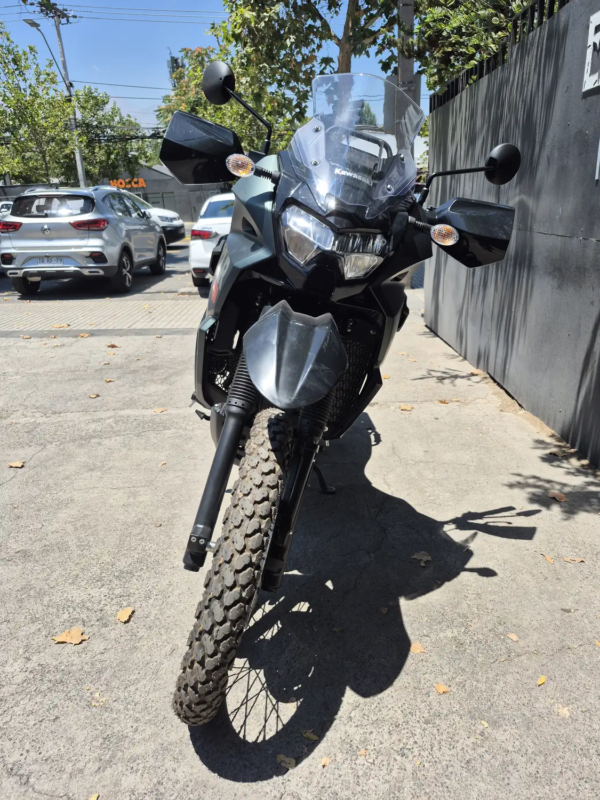 Kawasaki KLR 650 2026 vista lateral izquierda Easy Rider Motor Shop