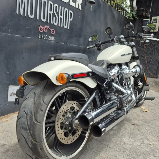 HARLEY-DAVIDSON BREAKOUT 114 2019 - Imagen 3