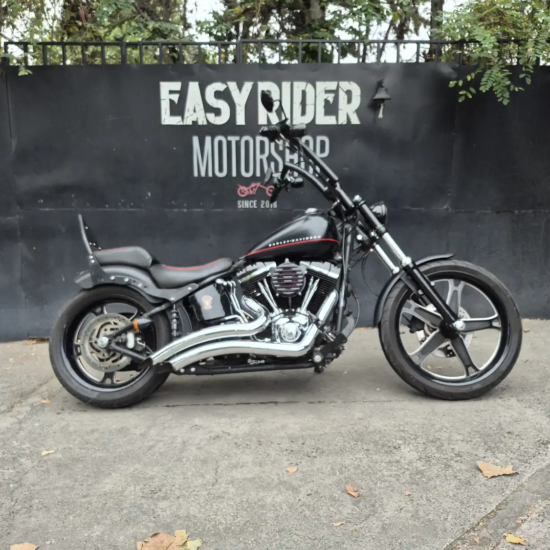 HARLEY-DAVIDSON FXS BLACKLINE 2012