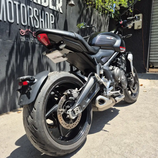 TRIUMPH TRIDENT 660 2024 - Imagen 5