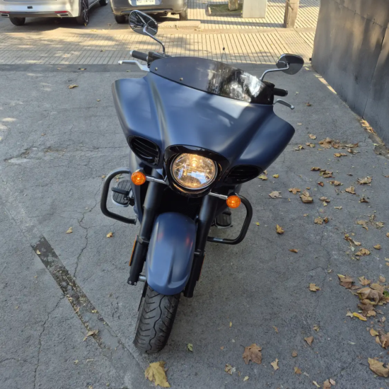 Kawasaki Vulcan 1700 Vaquero ABS 2025 vista frontal carenado azul