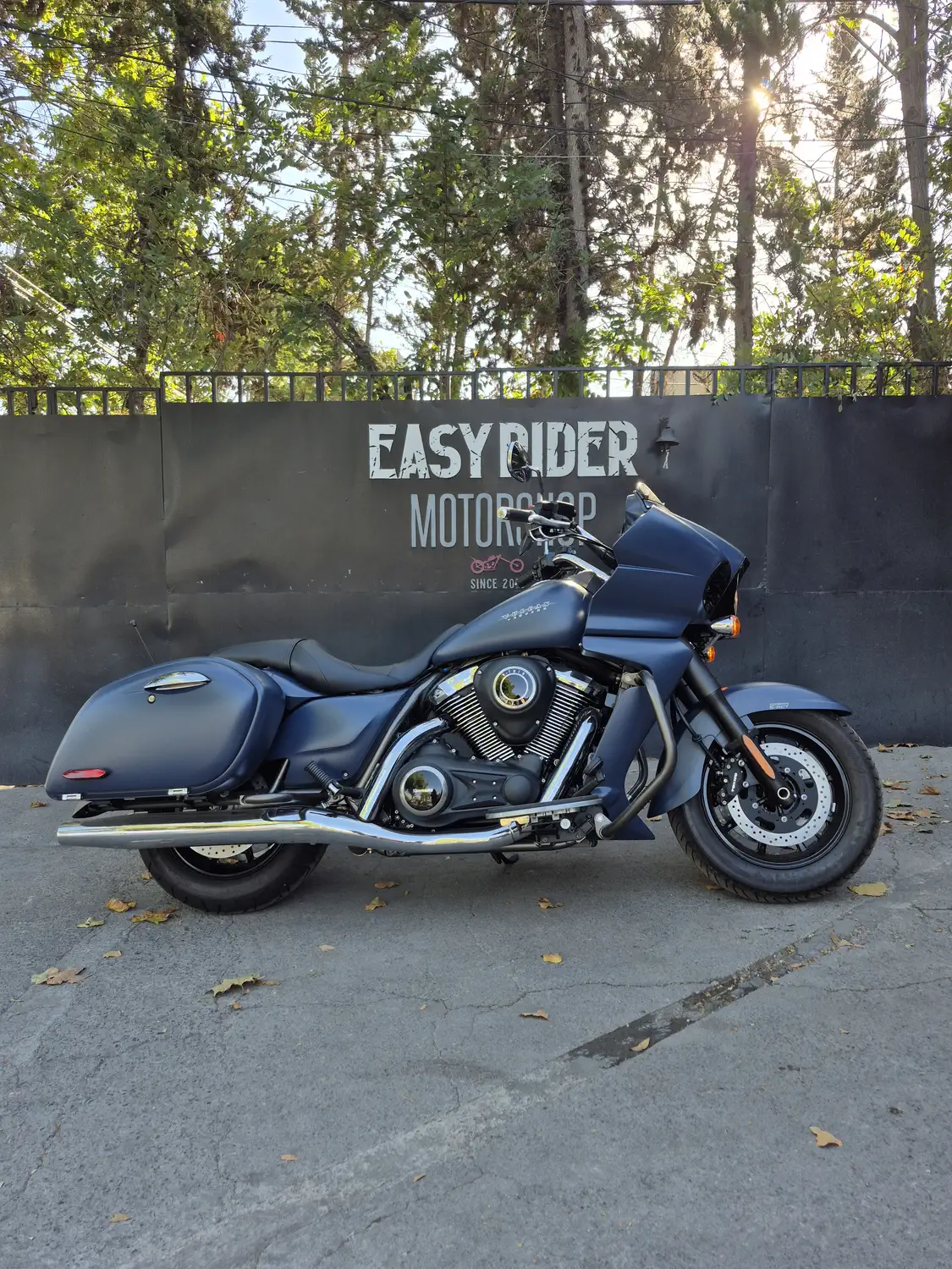 Kawasaki Vulcan 1700 Vaquero ABS 2025 lateral derecho color azul Easy Rider Motorshop Chile