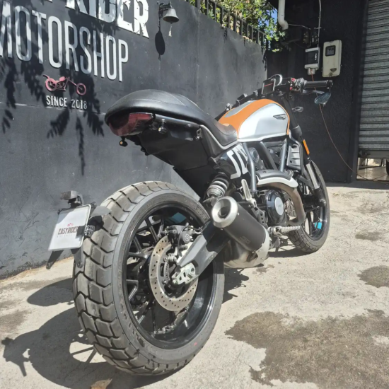 DUCATI SCRAMBLER 800 ICONDARK 2024 - Imagen 3