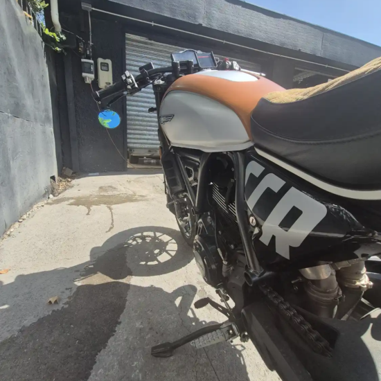 DUCATI SCRAMBLER 800 ICONDARK 2024 - Imagen 7