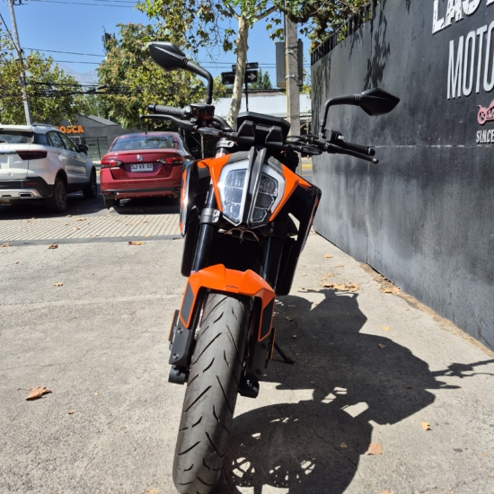 KTM DUKE 890 2023 - Imagen 3