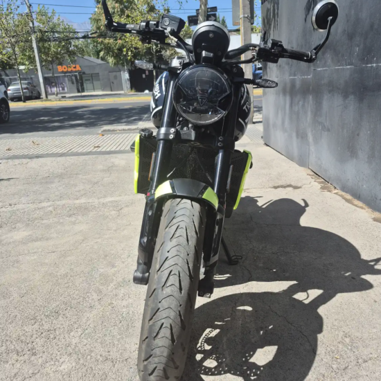 TRIUMPH TRIDENT 660 2024 - Imagen 4