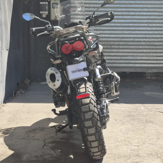 MOTO GUZZI V85TT 2024 - Imagen 6