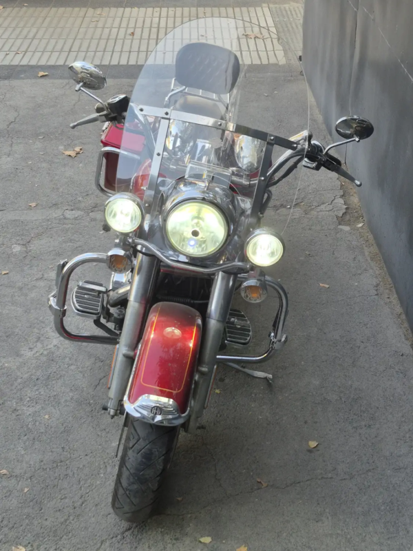 Harley-Davidson Road King Classic 2007 usada frontal faros windshield rojo Santiago Chile