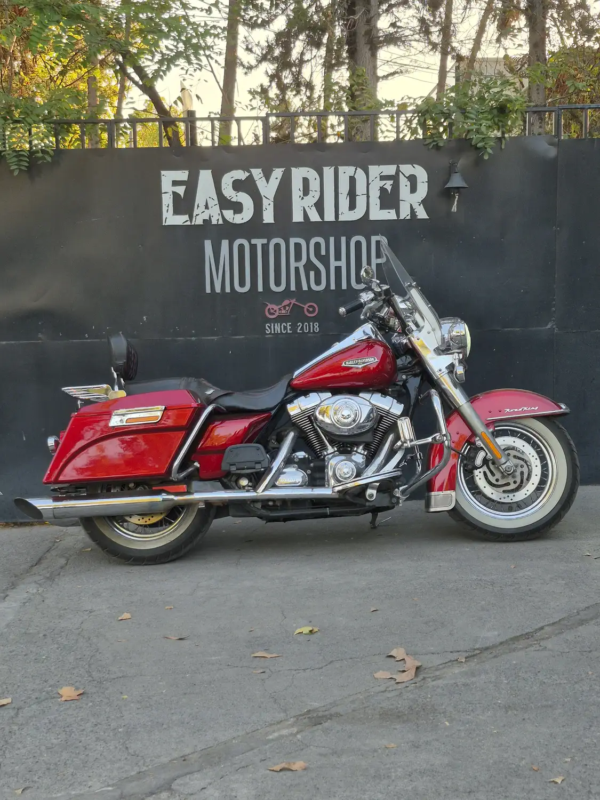 Harley-Davidson Road King Classic 2007 usada rojo perfil lateral Easy Rider Motorshop Santiago