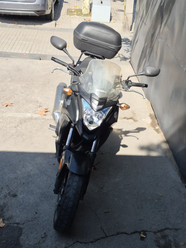 Honda CB500X 2015 usada frontal top case GIVI incluido negro Santiago Chile