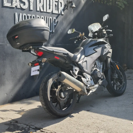 Honda CB500X 2015 usada vista trasera 3/4 top case GIVI Easy Rider Motorshop Santiago