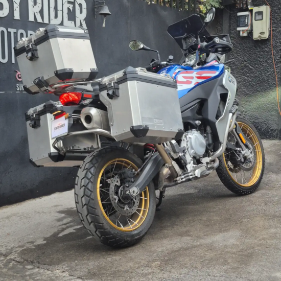 BMW F850 GS Adventure usada 2019 trasera tres cuartos maletas aluminio