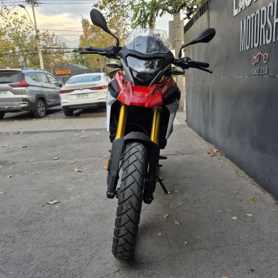 BMW G310 GS usada 2025 Rojo Racing vista frontal faro LED Santiago