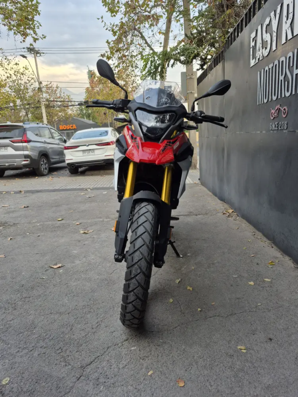 BMW G310 GS usada 2025 Rojo Racing vista frontal faro LED Santiago