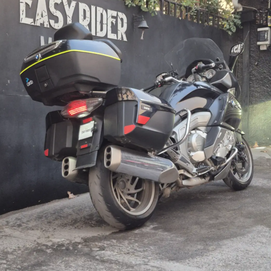 BMW K1600 GTL 2012 trasera tres cuartos maletas laterales top case BMW Santiago