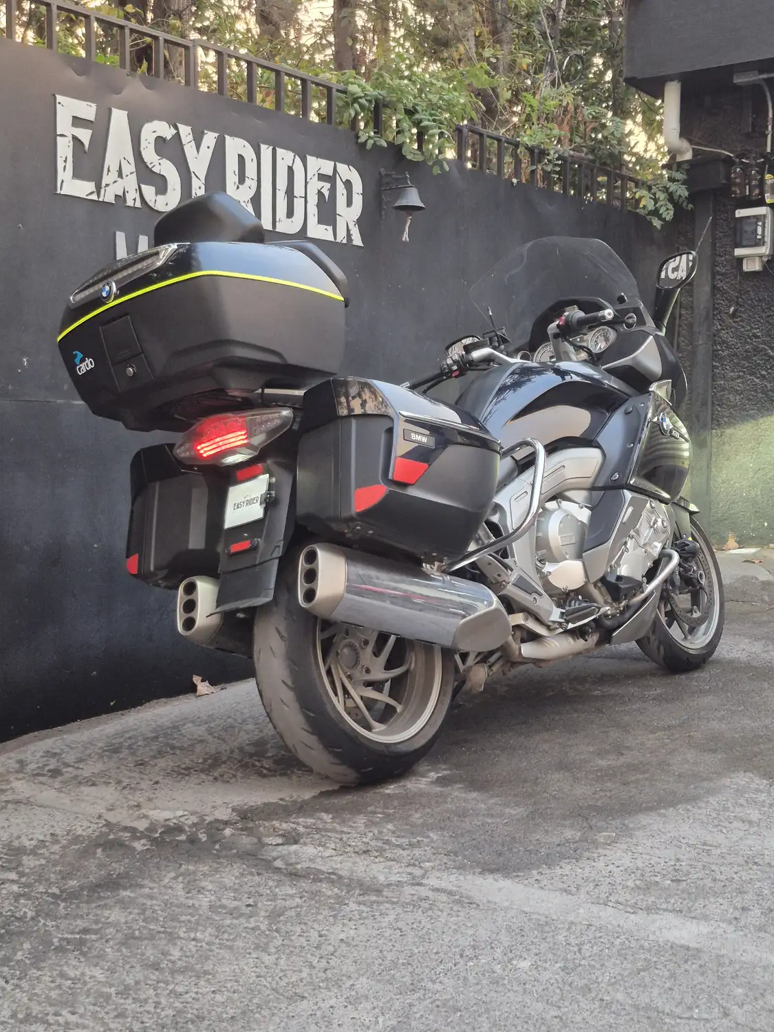 BMW K1600 GTL 2012 trasera tres cuartos maletas laterales top case BMW Santiago