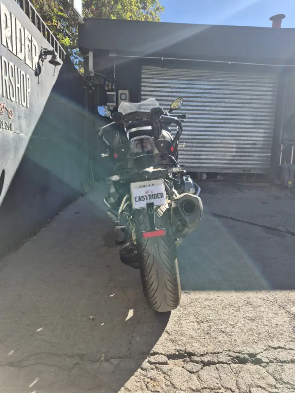 R1200 usada Santiago vista trasera