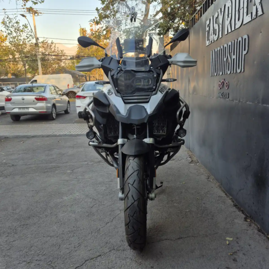BMW R 1200 GS Adventure usada Santiago 2018 blanco luminoso azul cordoba vista frontal