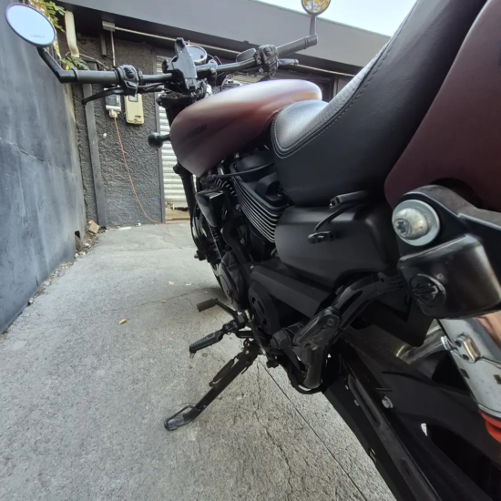 Harley-Davidson Street 750 2019 detalle motor Revolution X lateral rojo mate