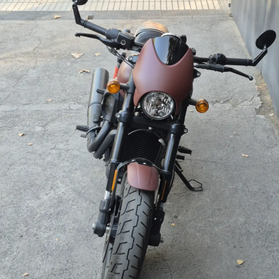 Harley-Davidson Street 750 2019 frontal directo cupula rojo mate Santiago