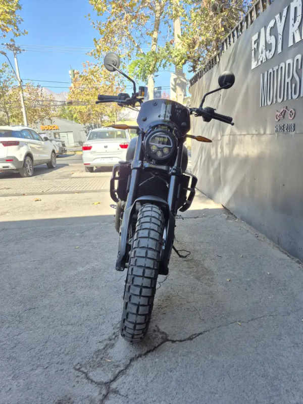FTR 1200 usada Santiago vista frontal