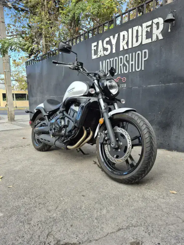 Kawasaki Vulcan S usada 2019 blanca frontal tres cuartos izquierdo – 649cc ABS