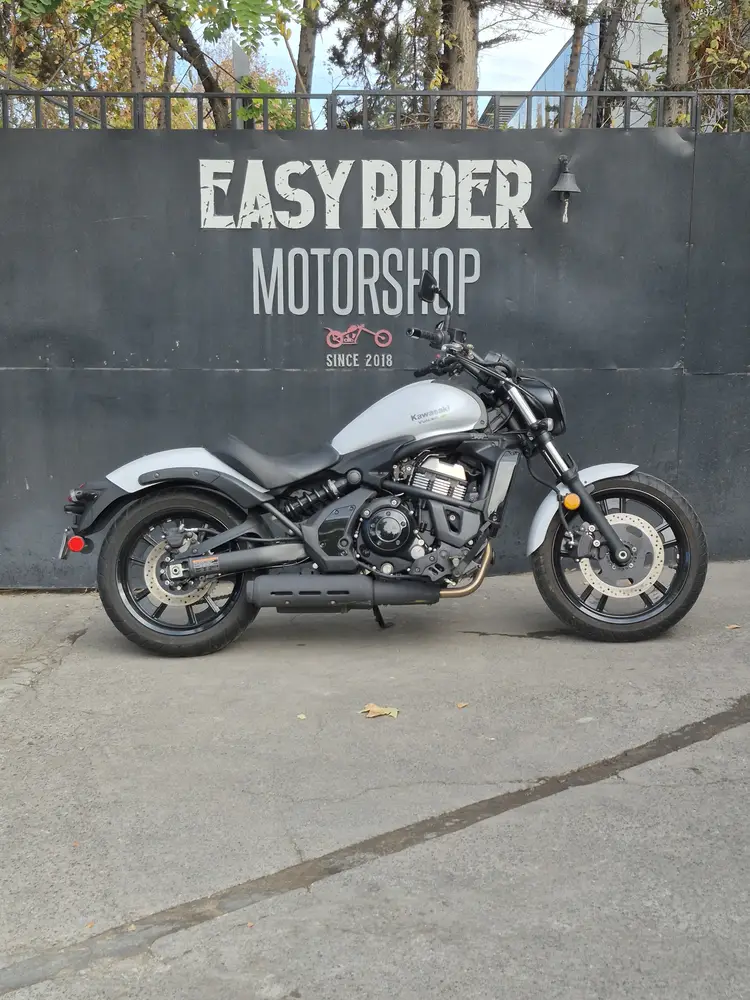 Kawasaki Vulcan S usada 2019 blanca perfil lateral – Easy Rider Motorshop Santiago
