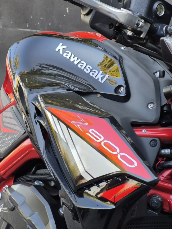 Kawasaki Z900 ABS 2025 usada rojo perfil lateral Easy Rider Motorshop Santiago