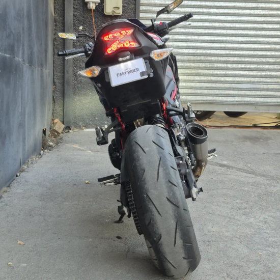 Kawasaki Z900 ABS 2025 trasera piloto LED rojo Easy Rider Motorshop