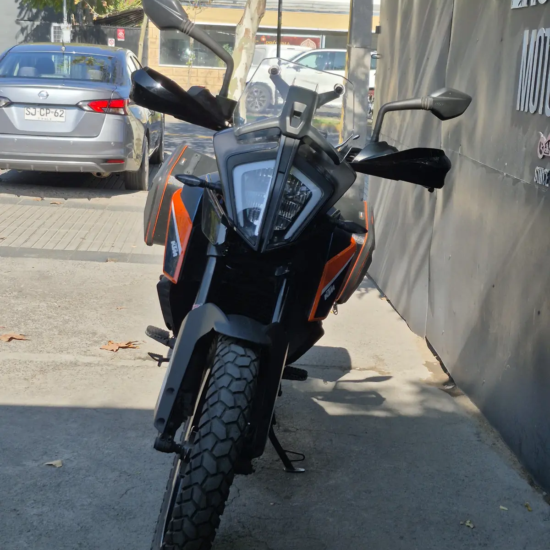 KTM 390 Adventure 2023 frontal directo faro LED Easy Rider Motorshop Santiago
