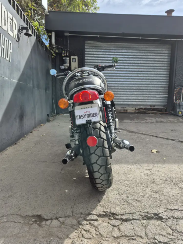 BONNEVILLE T120 1200CC usada Santiago vista trasera