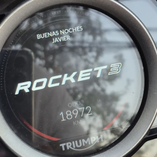 Odómetro Triumph Rocket 3 GT usada 2022 – 18.972 km verificados