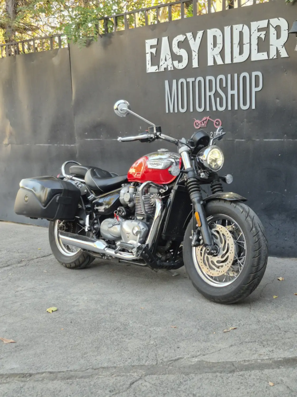 Triumph Speedmaster 1200 2023 usada rojo frontal tres cuartos Easy Rider Motorshop