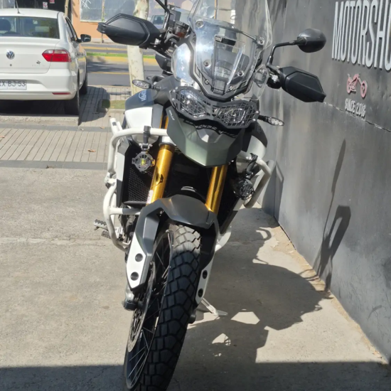 Tiger 900 Rally usada 2022 – vista frontal horquilla Showa dorada – Easy Rider Motorshop